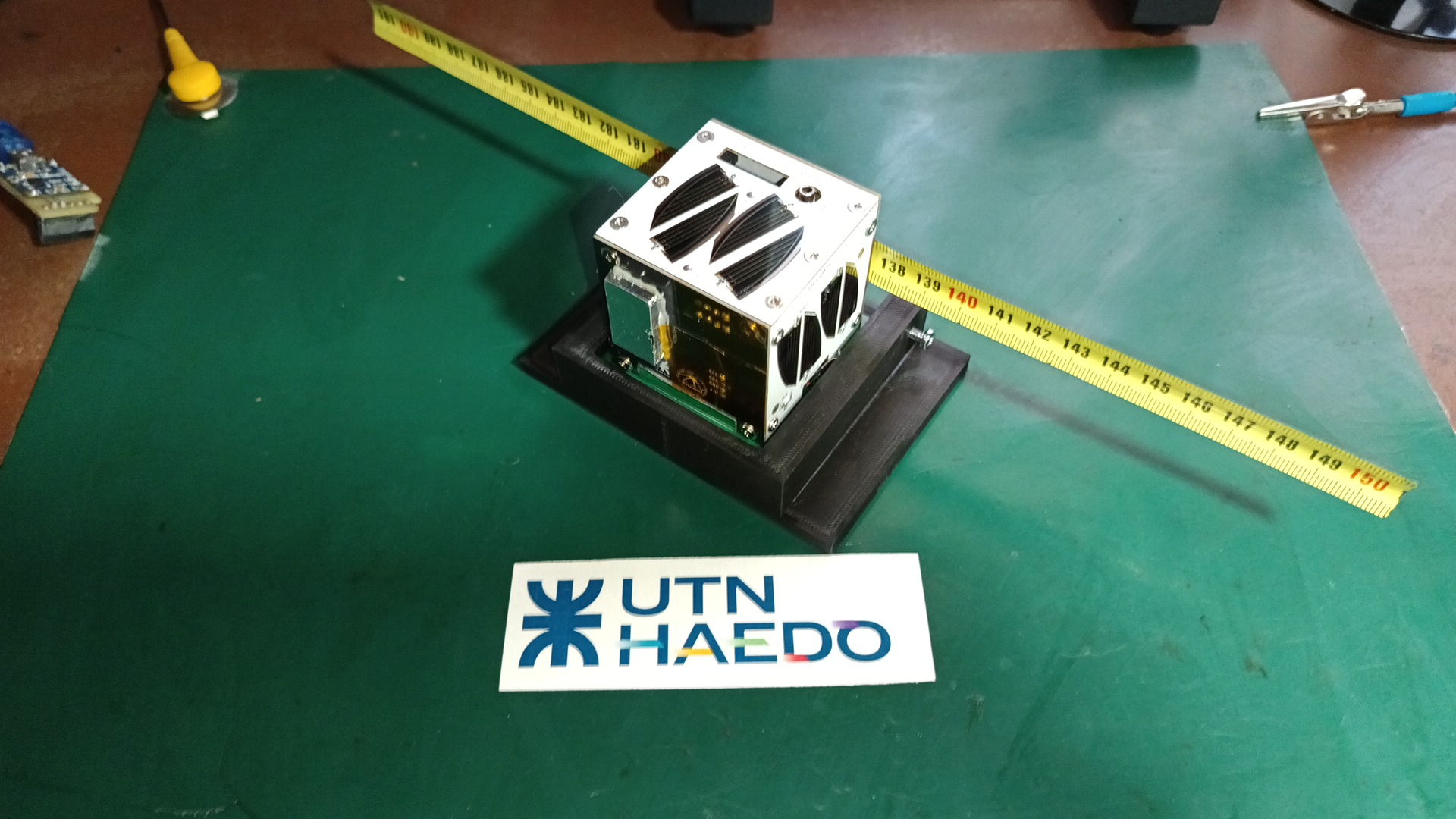 UTNH-Sat